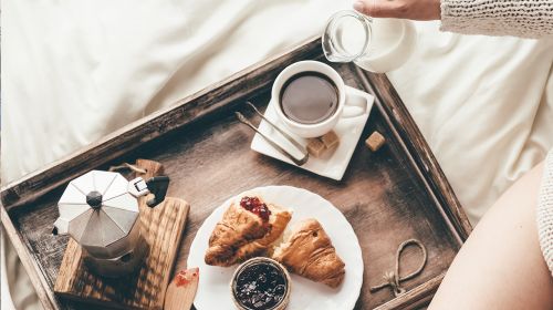 Breakfast In Bed: Dos And Don'ts