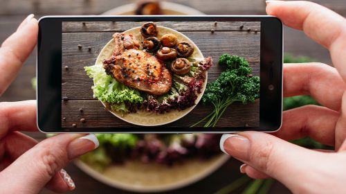 Brits 'Obsessed' With Sharing Food on Social Media