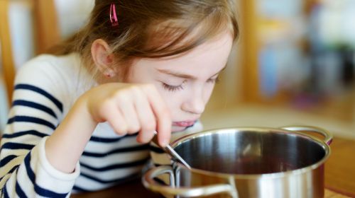 Parents Believe Kids Should Know How to Cook by 11